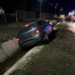Șofer beat, ajuns rănit la spital după ce s-a proptit cu mașina într-un șanț. Ieșea cu spatele dintr-o curte din Stamate