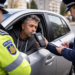 Șofer beat și fără permis, depistat plimbându-se prin cartierul Obcini, în mijlocul zilei. Mașina avea RCA-ul expirat