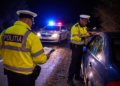 Polițiștii suceveni ”răcoresc” tot mai mulți șoferi care comit infracțiuni. Un bărbat din Ipotești a stat 24 de ore în beciul IPJ Bistrița-Năsăud după ce a fost prins fără permis la volan, în Udești
