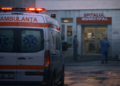Adolescenta căzută de la etajul 5 al unui bloc din Câmpulung Moldovenesc s-a stins din viață. Tânăra nu a răspuns manevrelor de resuscitare