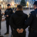 Cunoscut infractor din Câmpulung Moldovenesc, reținut după ce și-a bătut unchiul în centrul orașului, pentru că nu i-a plătit o sticlă de apă