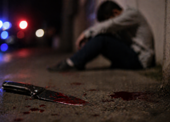 Bărbat arestat preventiv după ce a atacat cu cuțitul o persoană, în Suceava. Victima are nevoie de 12-14 zile de îngrijiri medicale