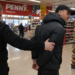 Recidivist reținut după ce a încercat să fure produse dintr-un magazin Penny din Marginea