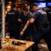 Scandal violent într-o cafenea din Câmpulung Moldovenesc. Tânăr beat, internat la Psihiatrie și apoi reținut