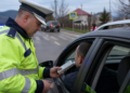 Amendă de peste 5.600 de lei și dosar penal pentru un șofer cu 1,22 mg/l alcool pur în aerul expirat, care nu a acordat prioritate pietonilor pe o stradă din centrul Cajvanei