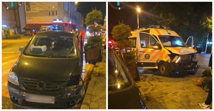 Ambulanță lovită într-o intersecție din Câmpulung Moldovenesc. Șoferul unui autoturism a trecut pe verde, dar nu a acordat prioritate unei ambulanțe aflate în misiune
