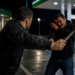 Un individ care a atacat cu cuțitul de bucătărie doi bărbați într-o benzinărie a scăpat basma curată după ce victimele și-au retras plângerile. Unul dintre bărbați a fost lovit în mandibulă, umăr și piept, iar celălalt în umăr și la nas