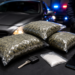 Recidivist condamnat la peste 4 ani de închisoare după ce a fost prins cu 3 kilograme de cannabis și 3 grame de cocaină, în timp ce circula cu mașina prin Câmpulung Moldovenesc. Conducea drogat cu cocaină ”îndoită” cu amfetamină