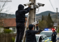 Camere de supraveghere ale Ministerului Mediului, distruse la Ostra de doi localnici nemulțumiți că zona era monitorizată. Unul s-a ”odihnit” 24 de ore în arest, celălalt a plecat în Italia