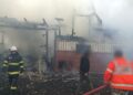 Grajd făcut scrum la Dorna Arini. Flăcările au ucis două bovine, 40 de pui de găină și au produs pagube de 50.000 lei