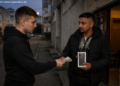 Sucevean de 19 ani, păcălit cu 1.650 de lei după ce a încercat să cumpere un iPhone 15 Pro Max în Roman