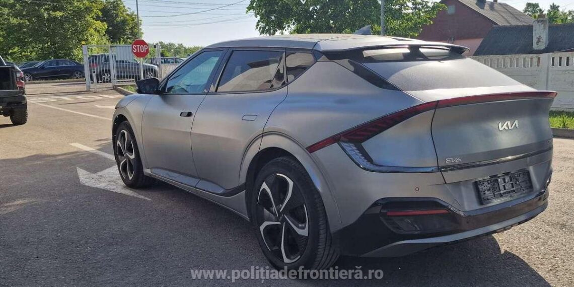 Autoturism de 30.000 de euro, căutat de autorităţile belgiene, descoperit în PTF Siret
