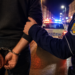 Polițist amenințat cu moartea de un individ care consuma alcool în centrul municipiului Câmpulung Moldovenesc. Scandalagiul a fost reținut 24 de ore, la aproape o lună după ultraj: „Te omor, te bat, te țin eu minte. Nu rămâne așa, nu faci tu figuri din astea cu mine”