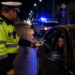 Manevră disperată la vederea poliției. Un șofer băut s-a mutat pe locul pasagerului înainte de control