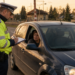 Minciuna are picioare scurte, dar duce la dosar penal. O șoferiță de 59 de ani a încercat să-i ducă de nas pe polițiști spunând că și-a uitat permisul într-o altă mașină