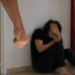 Scandal de gelozie în Zamostea. Un bărbat și-a lovit soția și a dat de pământ cu ea. Polițiștii au emis ordin de protecție și l-au evacuat din locuință