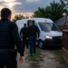 Autoutilitară furată din Italia, găsită în curtea unui fost angajat din Ilișești. Polițiștii suceveni au recuperat și sculele aflate în autoutilitară