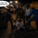 L-au blocat pe drum, l-au scos din mașină și l-au bătut până i-au rupt splina. Cinci bărbați din Moldovița, condamnați după aproape opt ani pentru tentativă de omor. Alte două persoane, printre care și un minor, au fost agresate: ”De când te aștept, acum am să te omor eu pe tine”
