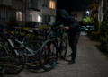 Închisoare cu suspendare pentru un hoț care, în doar patru nopți, a reușit să ”curețe” de biciclete un ansamblu rezidențial din cartierul Burdujeni. Camerele de supraveghere i-au dat de furcă