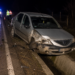 Șofer băut, rănit după ce a intrat cu mașina într-un șanț de beton între Costâna și Dărmănești, la 4 dimineața. Un pasager a ajuns și el la spital