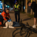 Ieșeancă doborâtă de pe picioare de un biciclist care circula pe trotuar, în apropierea Inspectoratului Școlar Suceava, aproape de miezul nopții. Femeia a ajuns la spital