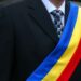 Primar trimis în judecată de DNA Suceava după ce ar fi cerut 550.000 de lei șpagă pentru plata unui contract de drumuri de peste 11,6 milioane de lei
