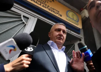 Șeful Armatei Române, în vizorul DNA Militar. Generalul Vlad Gheorghiță, acuzat că ar fi înlesnit acordarea a 20 de locuri la buget