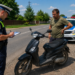 Polițiștii i-au stricat duminica unui bărbat din Preutești, prins beat și fără permis, plimbându-se cu un moped neînmatriculat