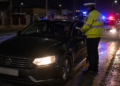 Șofer din Bilca, reținut după ce a băut bere și vin și s-a urcat la volan. Polițiștii l-au oprit în timp ce îl transporta cu mașina pe fiul său minor