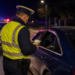 Un vicovean s-a pricopsit cu dosar penal după ce a pus la încercare vigilența polițiștilor. Le-a prezentat fotografia unui permis irlandez fals