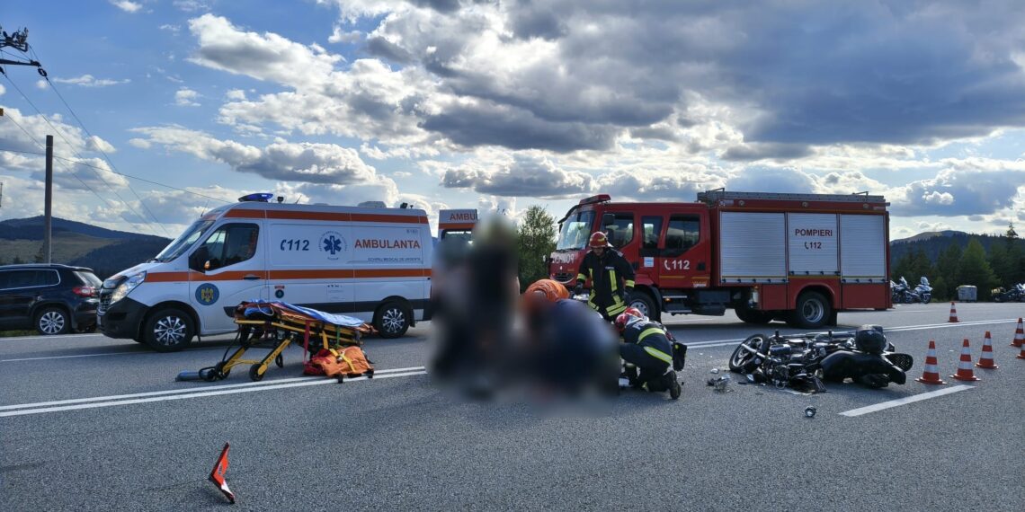 Motociclist de 46 de ani, mort după un accident în Pasul Mestecăniș. A intrat în stop cardio-respirator în drum spre spital, iar medicii l-au resuscitat aproximativ o oră