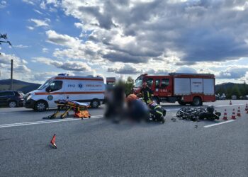 Motociclist de 46 de ani, mort după un accident în Pasul Mestecăniș. A intrat în stop cardio-respirator în drum spre spital, iar medicii l-au resuscitat aproximativ o oră