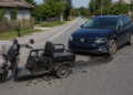 Bărbat de 81 de ani, rănit după ce a virat cu tricicleta electrică în fața unei mașini aflate în depășire, la Siliștea Nouă