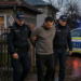 Tată reținut după ce a încălcat ordinul de protecție și a intrat în curtea copiilor săi, la Milișăuți. Băiatul de 15 ani a chemat poliția