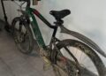 Trei tineri, reținuți după furtul unei biciclete electrice de 3.000 de euro a unui curier Glovo, în Suceava