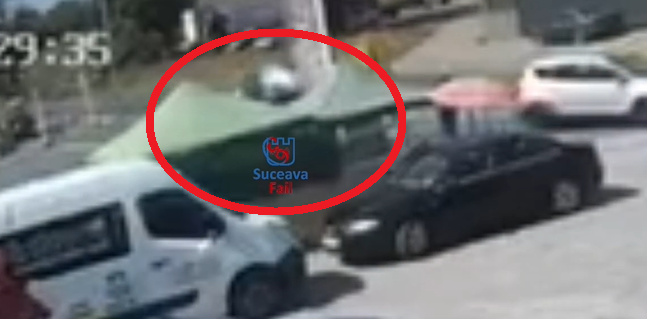 Motociclist de 23 de ani, mort după ce s-a izbit de un autoturism care vira la stânga pe strada Cuza Vodă din Suceava. Tânărul depășea mai multe mașini, iar motocicleta era neînmatriculată și avea număr fals