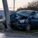 O șoferiță de 34 de ani a adormit la volan și a intrat cu mașina într-un stâlp, la Vama, la 4 dimineața. Ea și o adolescentă de 16 ani au refuzat inițial spitalul, dar s-au prezentat câteva ore mai târziu
