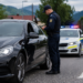 Mercedes cu numere de Bulgaria, tras pe dreapta la Vatra Dornei. Bistrițeanul de la volan a poposit pentru 24 de ore în ”beciul” IPJ Suceava. Mașina era radiată din 2024, iar plăcuțele bulgărești aparțineau altui autoturism