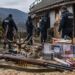Percheziții la Cârlibaba într-un dosar privind arme și muniții. Carabină deținută ilegal, cartușe și zeci de trofee de vânat, ridicate de anchetatori