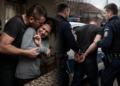 Bărbat reținut după ce și-a lovit iubita cu capul în față, la Dolhasca. Victima are nevoie de 3-4 zile de îngrijiri medicale