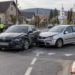 Accident la Liteni, după o neacordare de prioritate. Șoferița neatentă a ajuns la spital. Autoturismul care circula regulamentar avea ITP-ul expirat