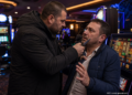 Cuțitul pe obraz pentru 100 de lei. Un recidivist a fost arestat după ce a încercat să tâlhărească un client într-o sală de jocuri din Suceava
