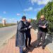 Primăria Suceava a început controalele din poartă în poartă pentru câinii cu stăpân. Municipalitatea oferă gratuit sterilizare, microcipare și carnet de sănătate: ”Pe primele străzi verificate am găsit nu mai mult de patru câini sterilizați și doar unul avea carnet de sănătate”