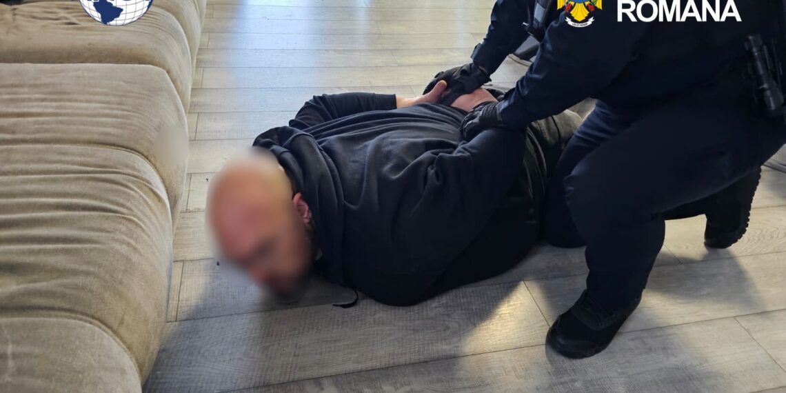 Un român și un spaniol, prinși într-o afacere cu 2 kilograme de cocaină de 67.000 de euro. Drogurile au fost aduse din Spania