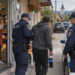 Scandal într-un magazin din Frătăuții Noi pentru o sticlă de suc de 8,99 lei. Bărbatul le-a spus polițiștilor că ”sucul nu se plătește”