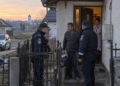 Căjvănean reținut după ce a încălcat ordinul de protecție. S-a dus la ușa soției să-și ceară hainele