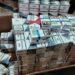 Țigări, alcool, bani cash și mașini puse sub sechestru. Dosarul de contrabandă care a crescut de la un flagrant la 15 percheziții