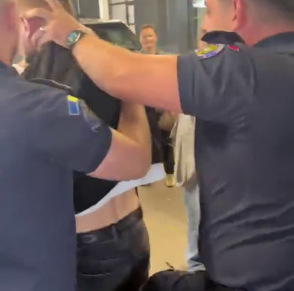Scandal în Vama Siret. Ucrainean de 20 de ani, recalcitrant și pus pe înjurături după verificarea unei sume de bani. Tânărul a fost amendat cu 1.000 de lei
