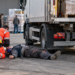 Șofer de 59 de ani, rănit după ce i s-a făcut rău și a căzut din camion, la un depozit din Fălticeni