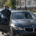 Șofer cu permisul suspendat, prins după ce a încercat să schimbe locul cu pasagera, la vederea polițiștilor din Rădăuți